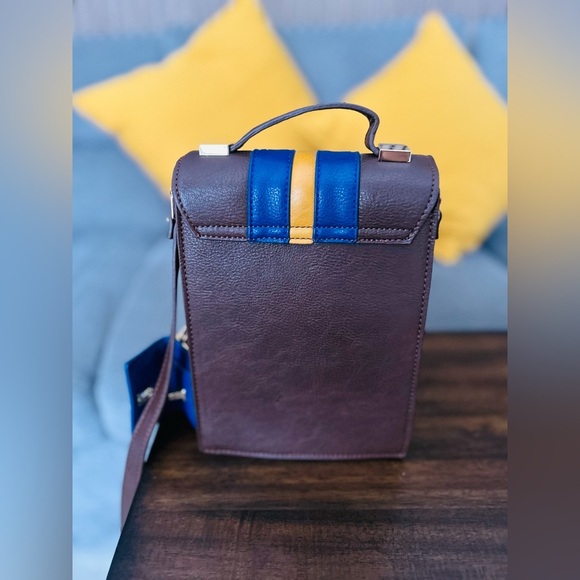 DREAM CONTROL rectangular crossbody bag in great condition! - Picture 7 of 15